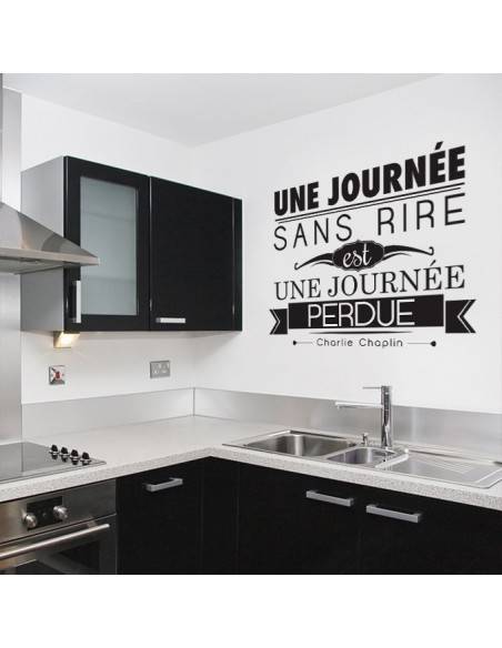 Sticker citation une journée sans rire est une journée perdue