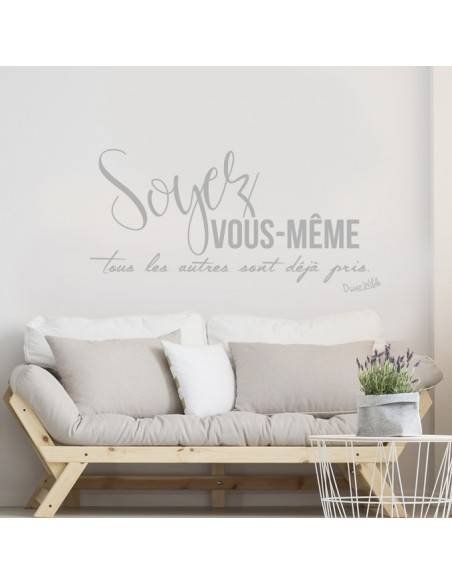 Sticker citation soyez vous-même