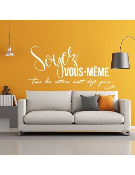 Sticker citation soyez vous-même