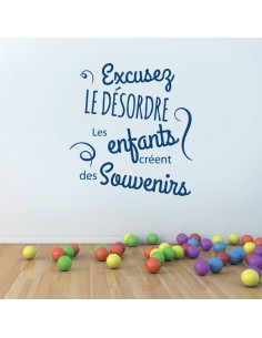 Sticker excusez le désordre les enfants créent des souvenirs 2