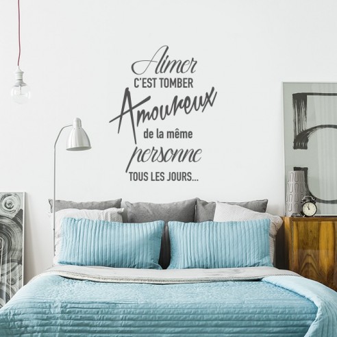 Sticker aimer c'est tomber amoureux