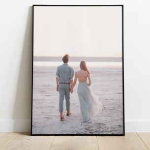 Couple sur la plage poster 2
