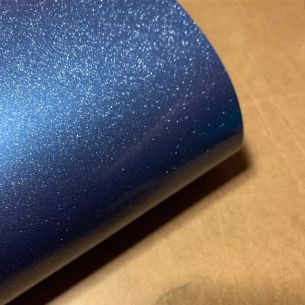 Film adhésif azure pailleté