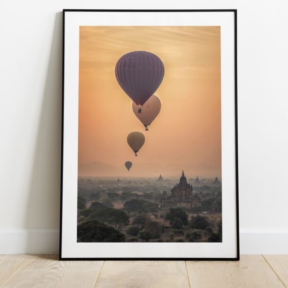 Montgolfières au soleil levant poster