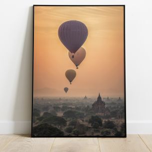 Montgolfières au soleil levant poster