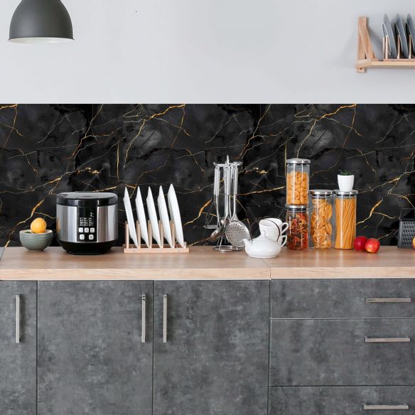 Crédence adhésive effet marbre noir et or