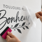 Sticker mural : 7 erreurs à éviter pour une pose réussie